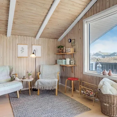 3 Bedroom Amazing In 펜션 Blåvand